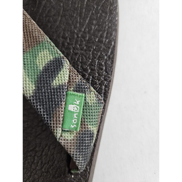 Sanuk Kids XL 3/4 Camo Recycled Material Flipflops - Picture 3 of 5
